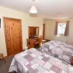 Fishermans Village With Sea Views Bed & Breakfast 3*