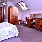 Fishermans Village With Sea Views Bed & Breakfast