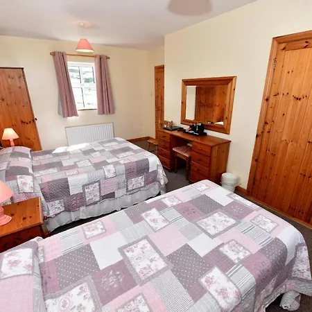 Fishermans Village With Sea Views Bed & Breakfast *