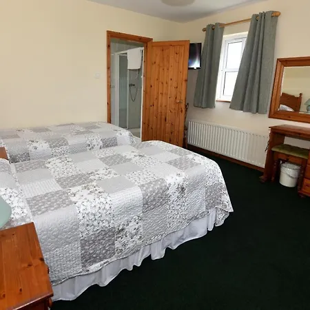 Fishermans Village With Sea Views Bed & Breakfast