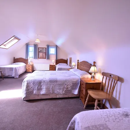 Fishermans Village With Sea Views Bed & Breakfast 3*